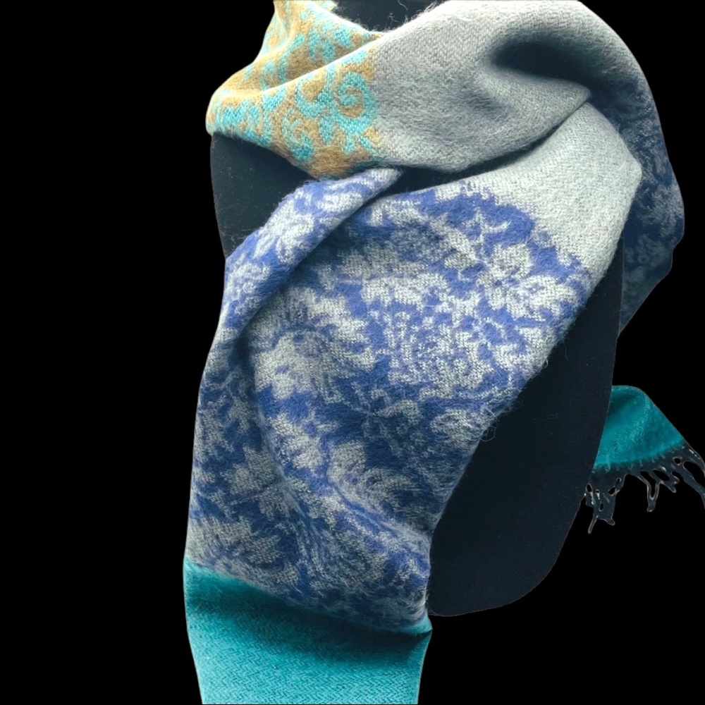 NEW Soft Multicolored Scarf  NWOT
